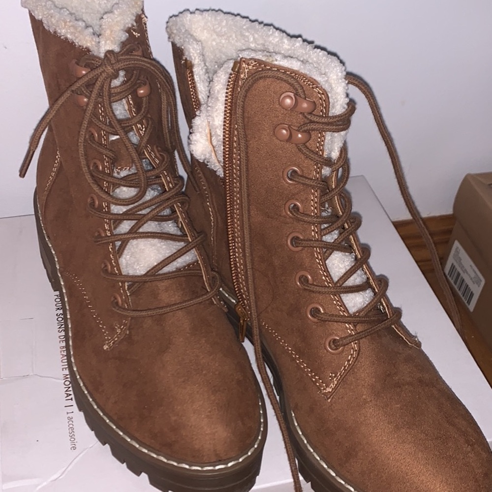 Winter boots. Target. Never worn. Too big. Narrow